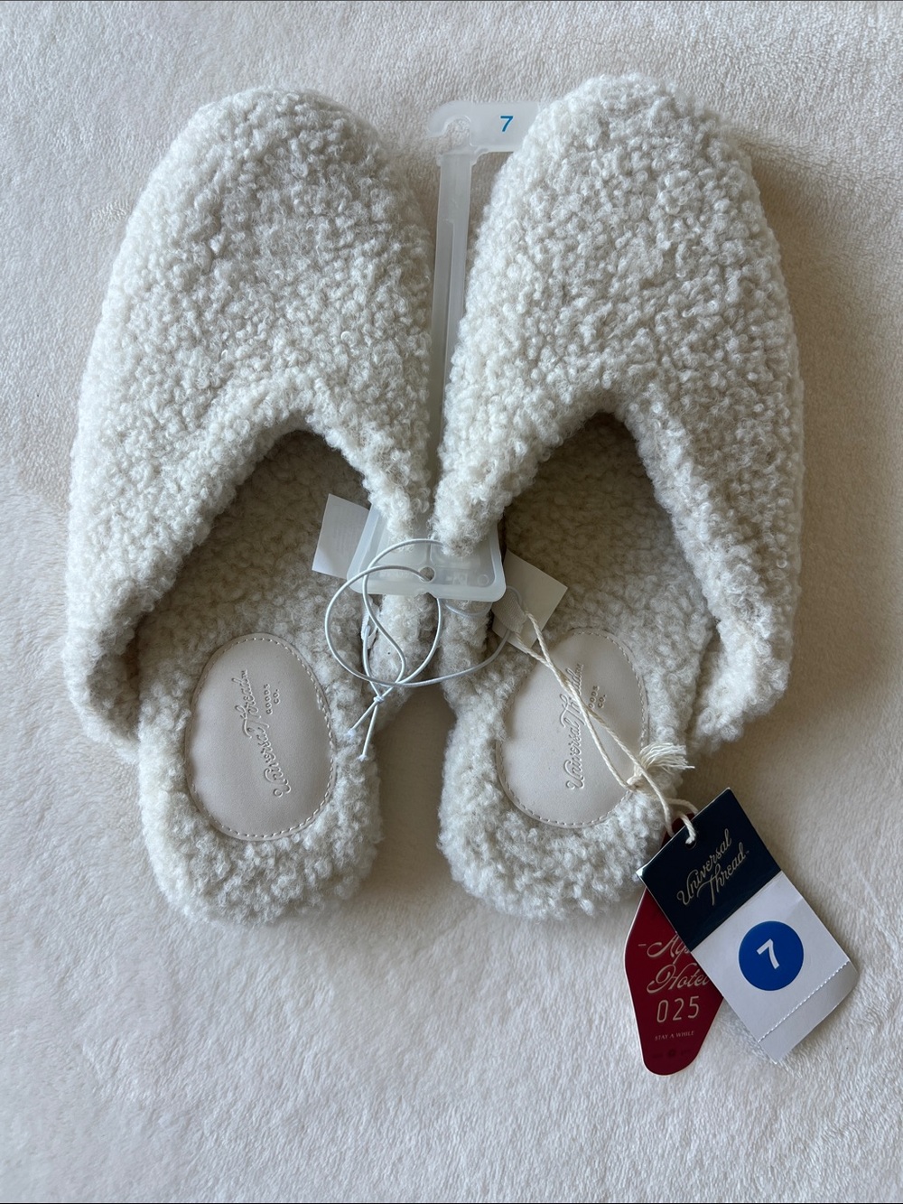 Universal Thread Cream Sherpa Slip-On Slippers